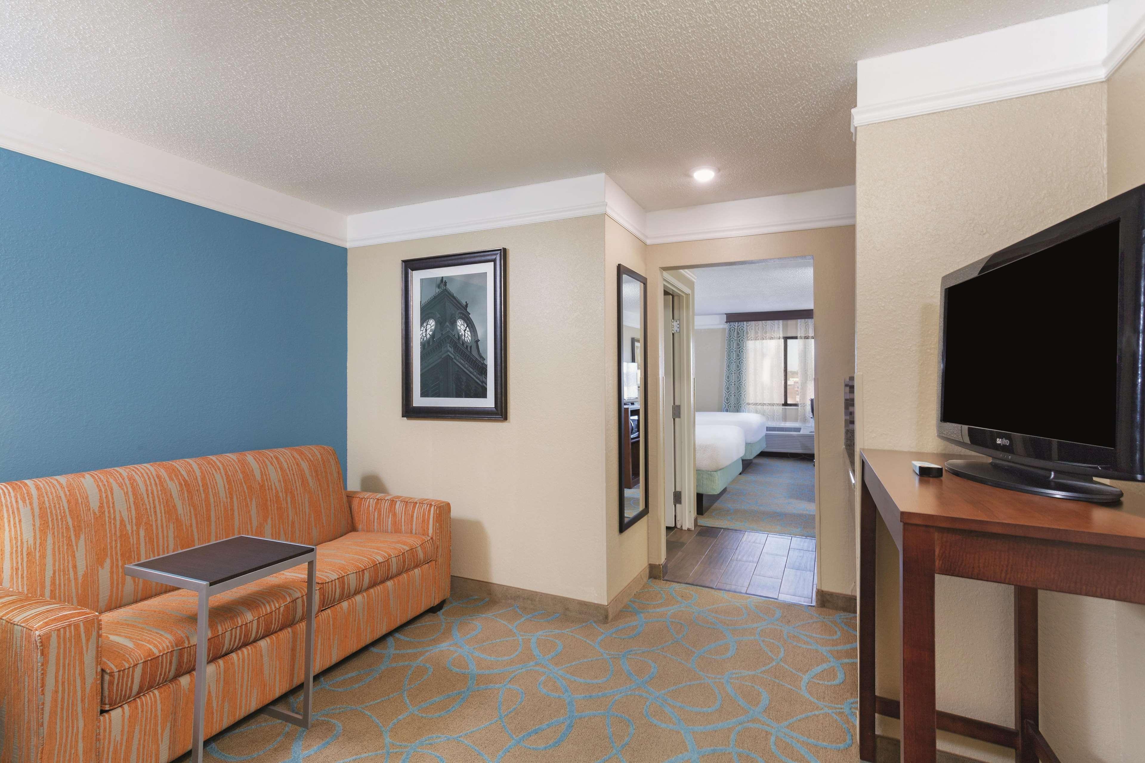 Hotel La Quinta By Wyndham Elizabethtown Exterior foto