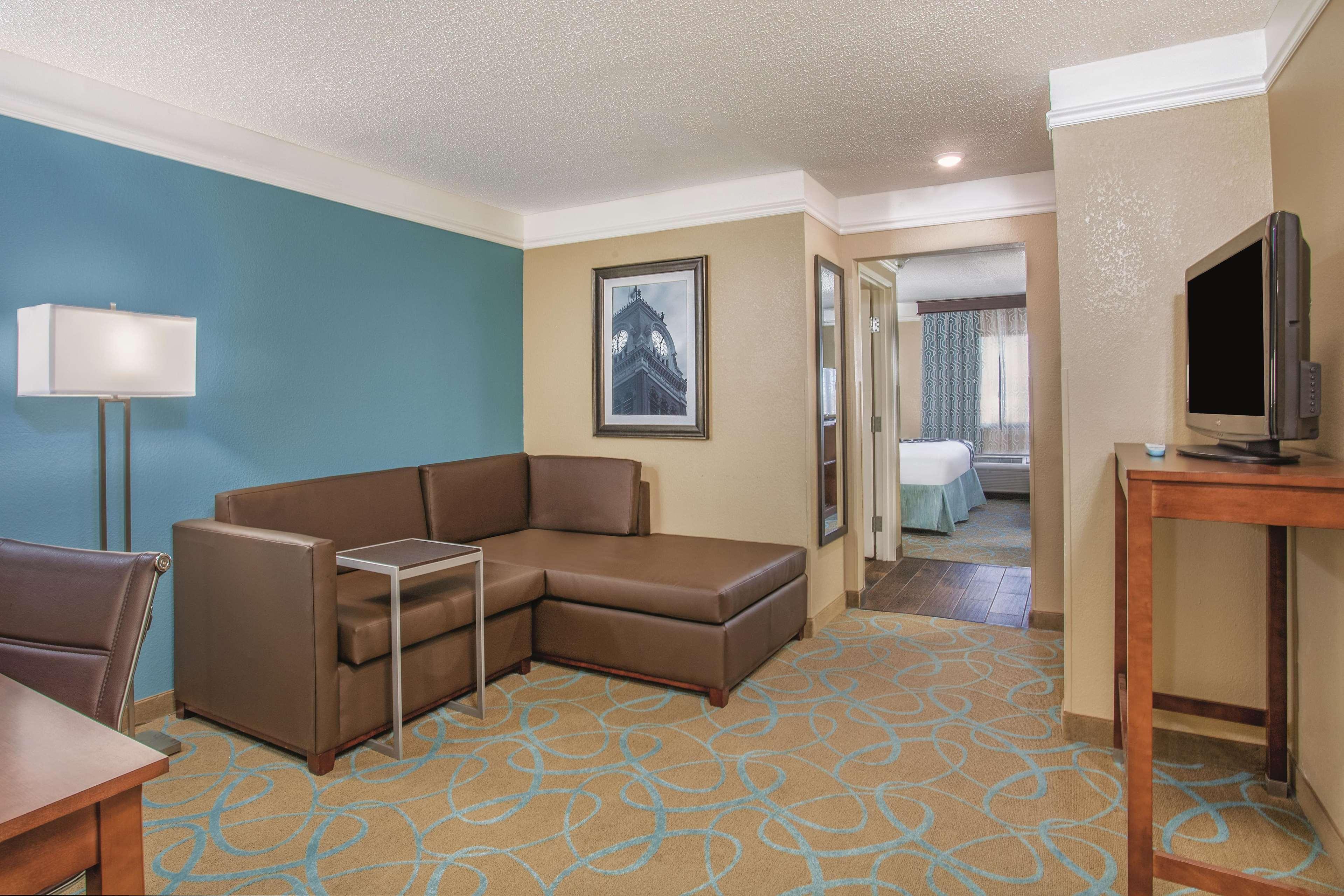 Hotel La Quinta By Wyndham Elizabethtown Exterior foto